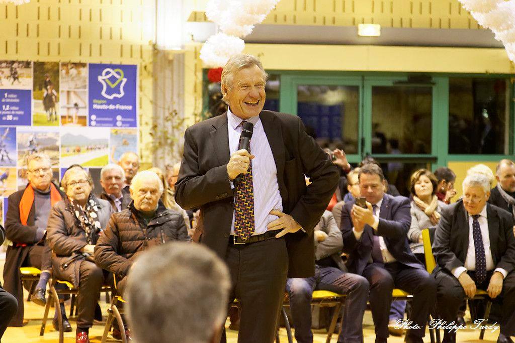 en-visite-a-noailles-avec-xavier-bertrand-4