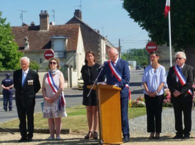 Aux commémorations du 18 juin à La Croix Saint Ouen