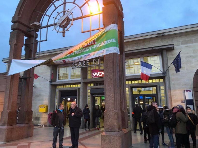 A la rencontre du personnel et des usagers de la gare de Creil avec Xavier Bertrand