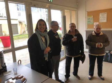 Remise de colis aux seniors de Maignelay-Montigny